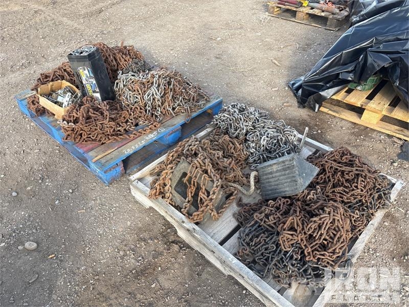 Quantity of (2) Pallets of Wheel chains Outros componentes