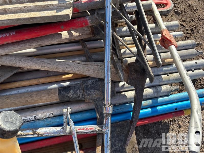  Quantity of (2) Pallets of Misc. Concrete Hand Too مكونات أخرى