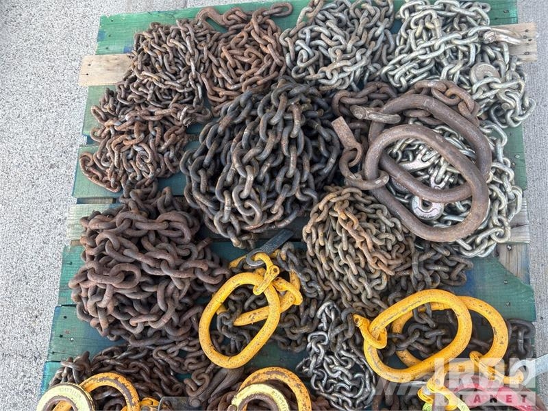  Quantity of (2) Pallets of Chains and Binders Diger parçalar