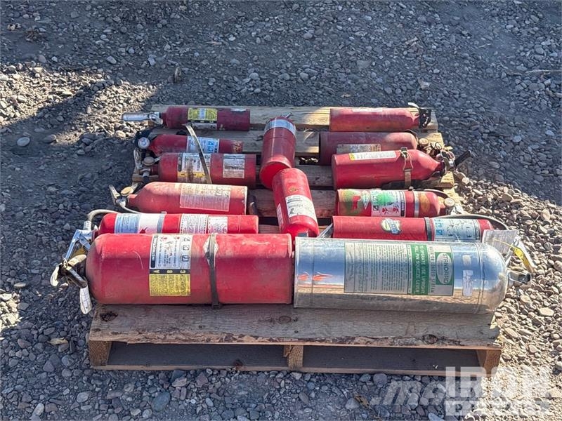Quantity of (2) Pallets of Fire Extinguisher Outros componentes