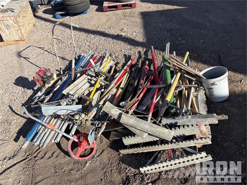  Quantity of (2) Pallets of Misc. Concrete Hand Too مكونات أخرى