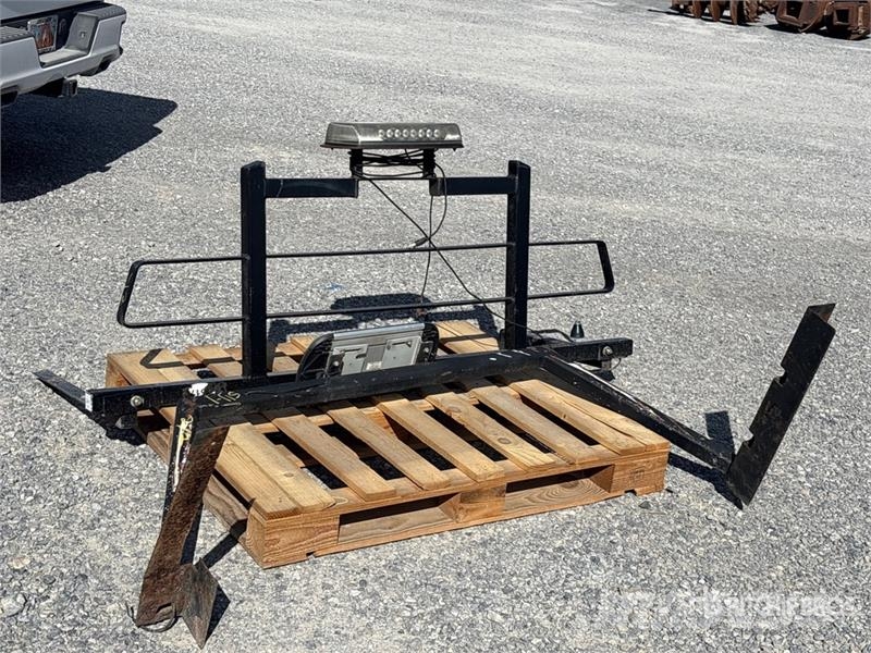 Quantity of (2) Pallets of Cab Guards Транспорт - Інші