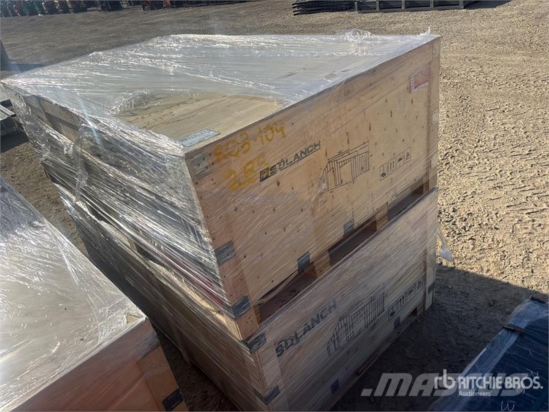  Quantity of (2)  SDLANCH C4230FT 42 ft x 30 ft Tri المباني الإطار الصلب