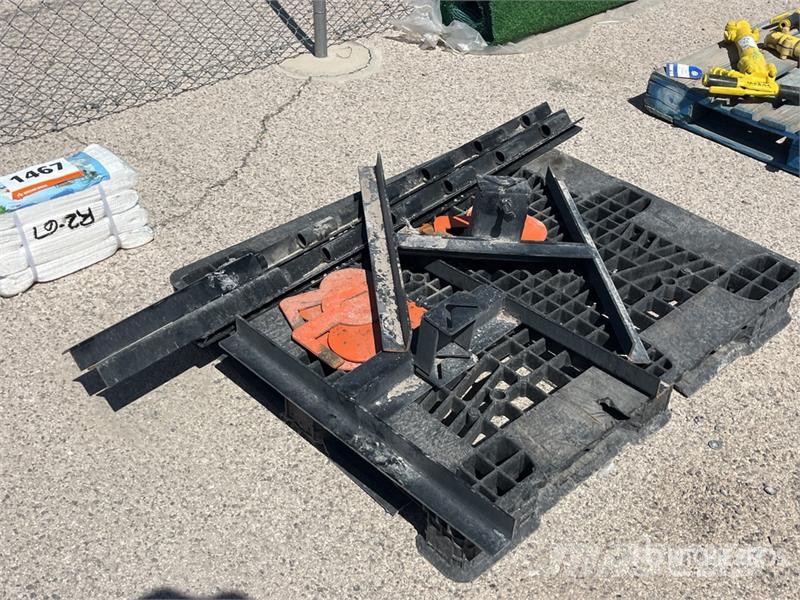 Quantity of (2) Shooting Targets Otros componentes