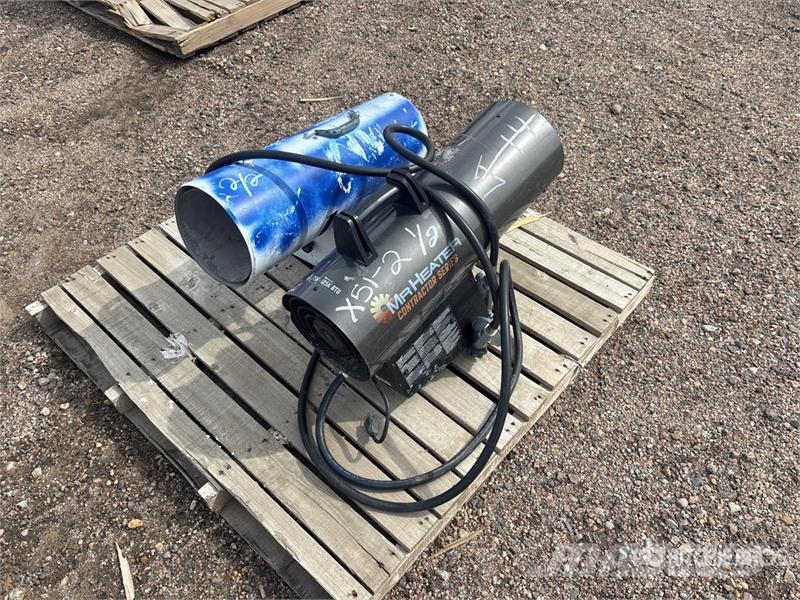  Quantity of (2) Space Heater Kühl- und Heizsysteme