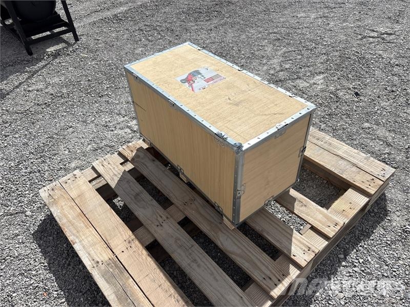 Quantity of (2) STARVOX JB80T 80 ton Pneumatic/Hy Muu