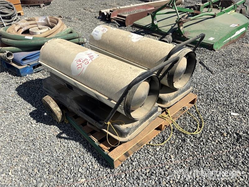  Quantity of (2) Tradesman K400 Space Heater Обладнання для прогріву і розморожування