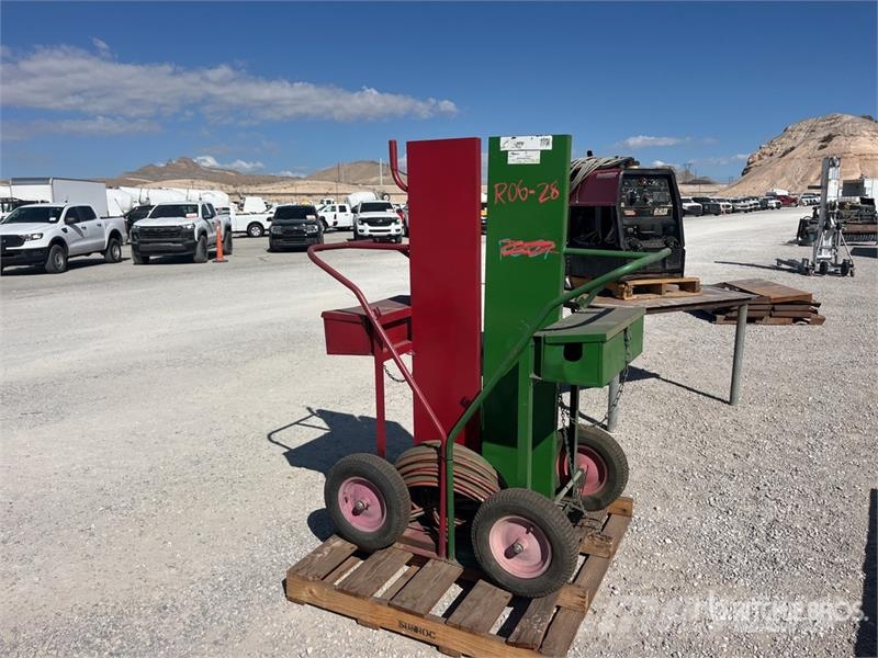 Quantity of (2) Welding Carts Drugi deli