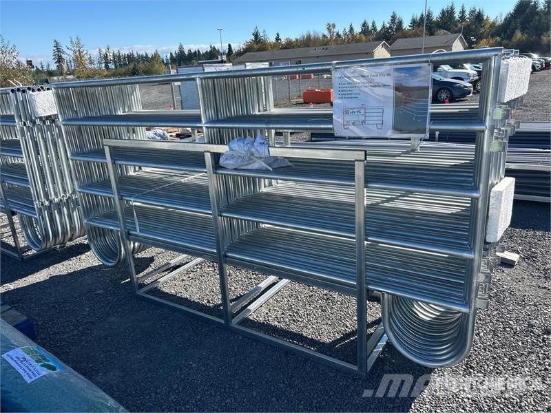 Quantity of (20) 10 ft x 5 ft Livestock Corral Pan المصاعد والرافعات المادية