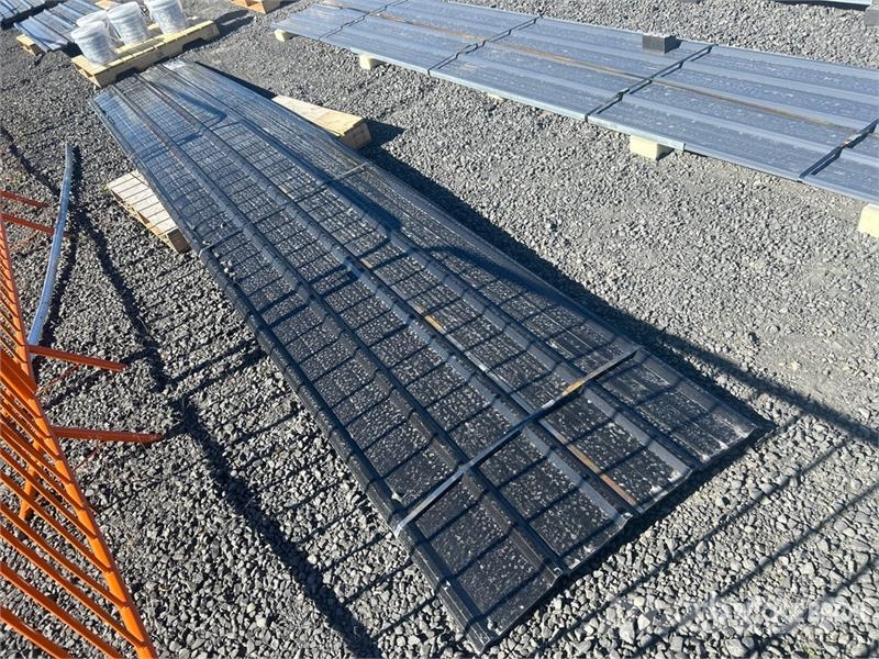  Quantity of (20) 20 ft x 3 ft Black Metal Roof Pan المصاعد والرافعات المادية
