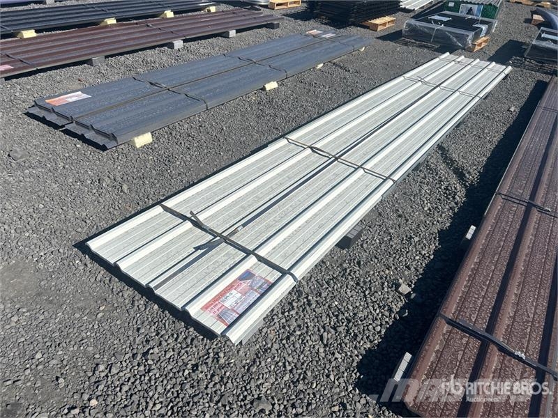  Quantity of (20) 20 ft x 3 ft White Metal Roof Pan المصاعد والرافعات المادية