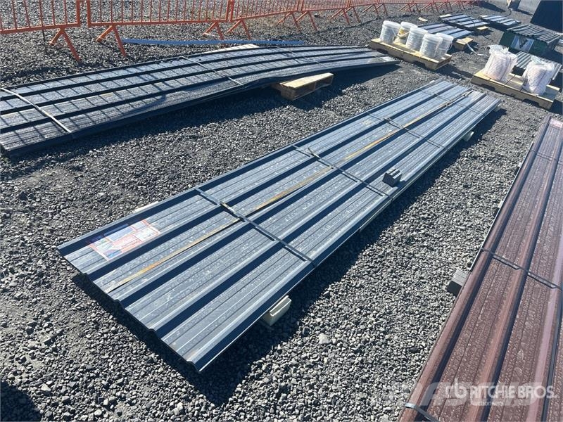  Quantity of (20) 20 ft x 3 ft Grey Metal Roof Pane Talhas, guinchos e elevadores de materiais