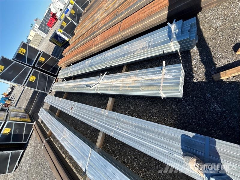 Quantity of (20) 2x4 sq 216 in Square Tubing Vintsid, telfrid ja materjaliliftid