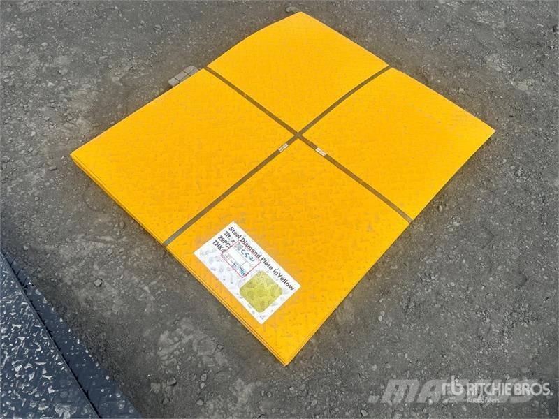 Quantity of (20) 3 Ft x 4 Ft Yellow Steel Diamond Gradbeništvo - drugo
