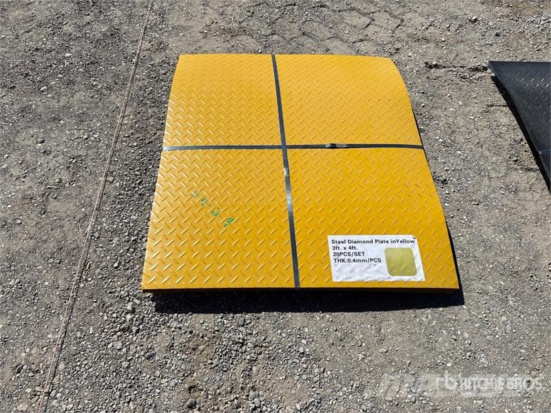 Quantity of (20) 3 ft x 4 ft Yellow Steel Diamond Talhas, guinchos e elevadores de materiais