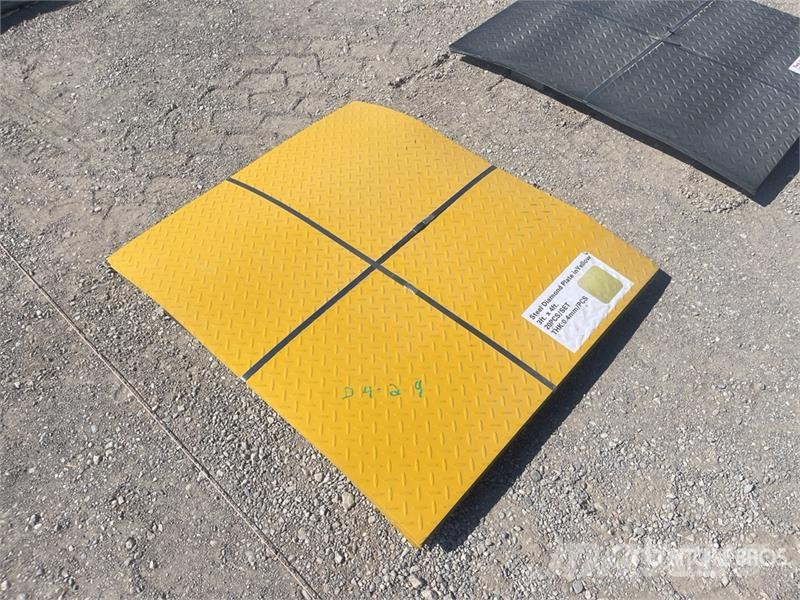 Quantity of (20) 3 ft x 4 ft Yellow Steel Diamond Talhas, guinchos e elevadores de materiais