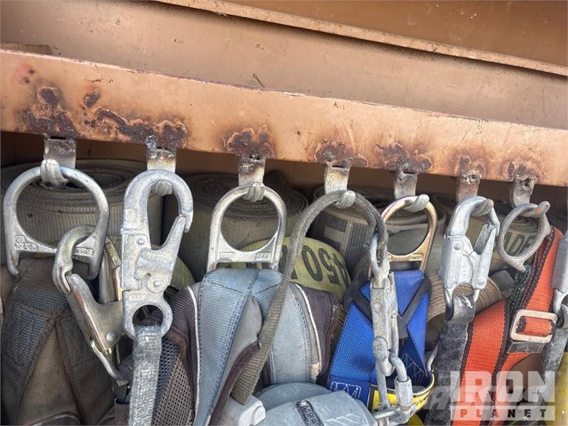  Quantity of (20) Harnesses Outros componentes