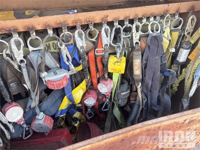  Quantity of (20) Harnesses Outros componentes