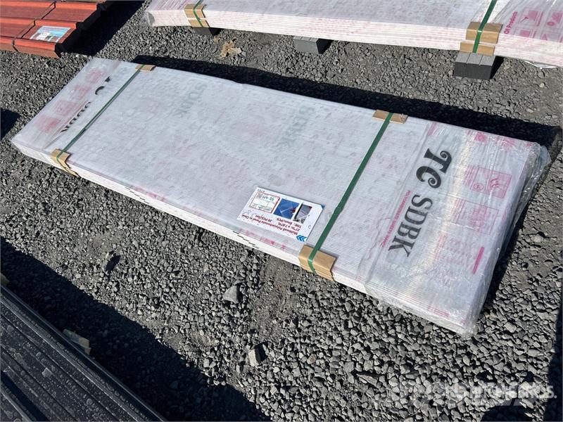  Quantity of (20) Multi-wall Polycarbonate Pane in  Talhas, guinchos e elevadores de materiais