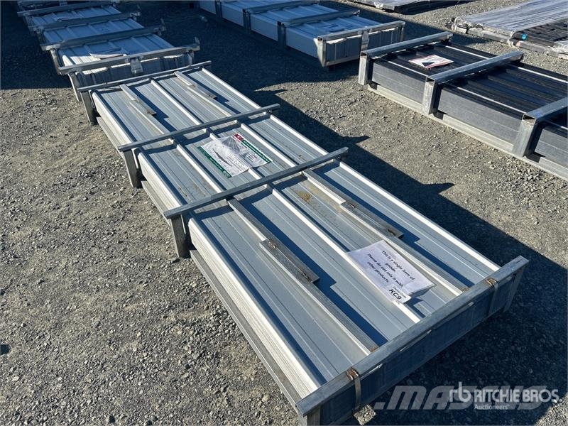 Quantity of (200) KJ K0310 Galvalume Corrugated S 吊车起重机、绞车吊货机和物料升降机