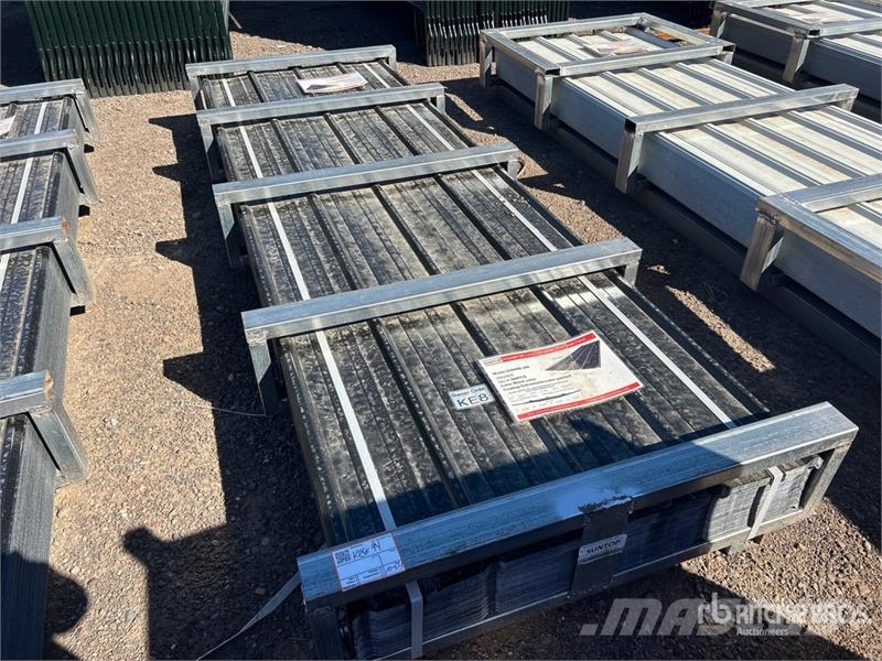  Quantity of (200)  SUNTOP S3048B-200 Corrugated PP Navijaky, kladkostroje a stavebné výťahy