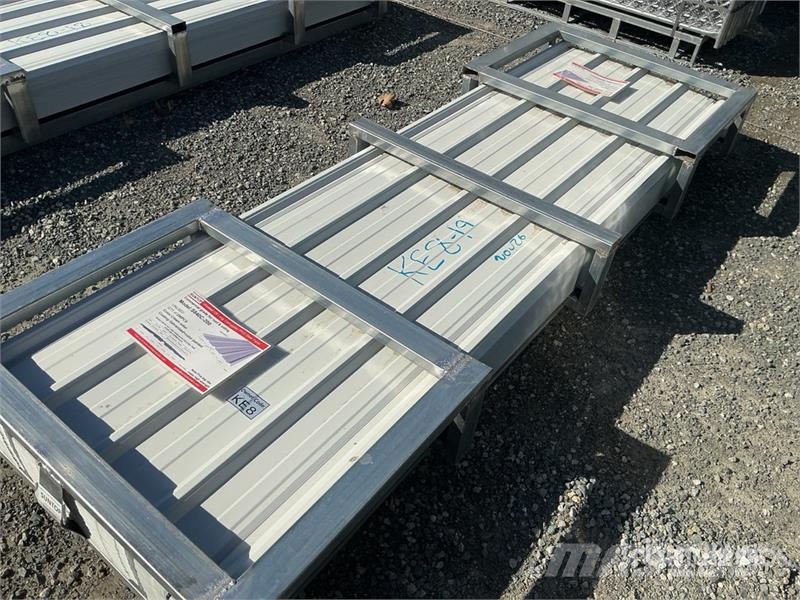  Quantity of (200)  SUNTOP S840C-200 Corrugated Gal Takels, lieren en materiaalliften