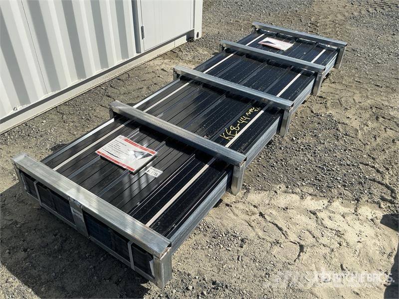 Quantity of (200) SUNTOP S3048B-200 Corrugated PP المصاعد والرافعات المادية