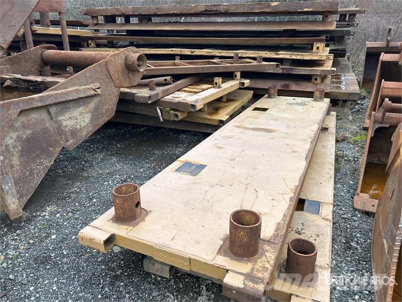 Quantity of (22) Manhole Box Rezervni delovi i oprema za bušenje