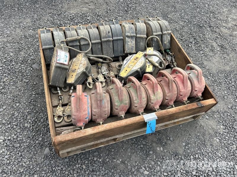 Quantity of (23) Fall Protection Cable Andre komponenter