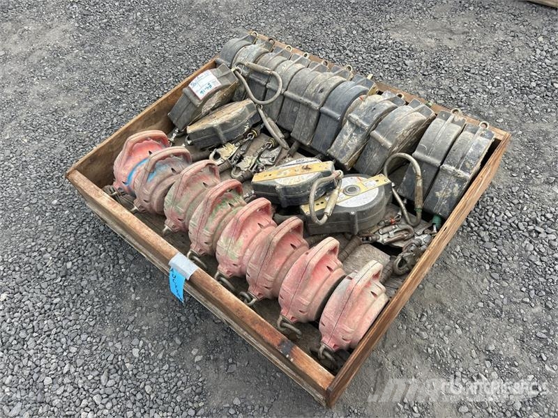 Quantity of (23) Fall Protection Cable Andre komponenter