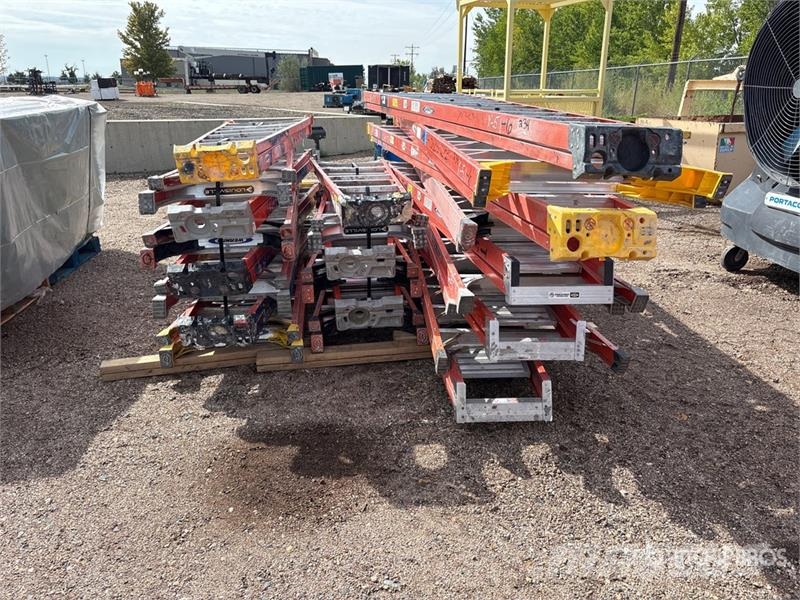 Quantity of (23) Ladder Stiger og plattformer