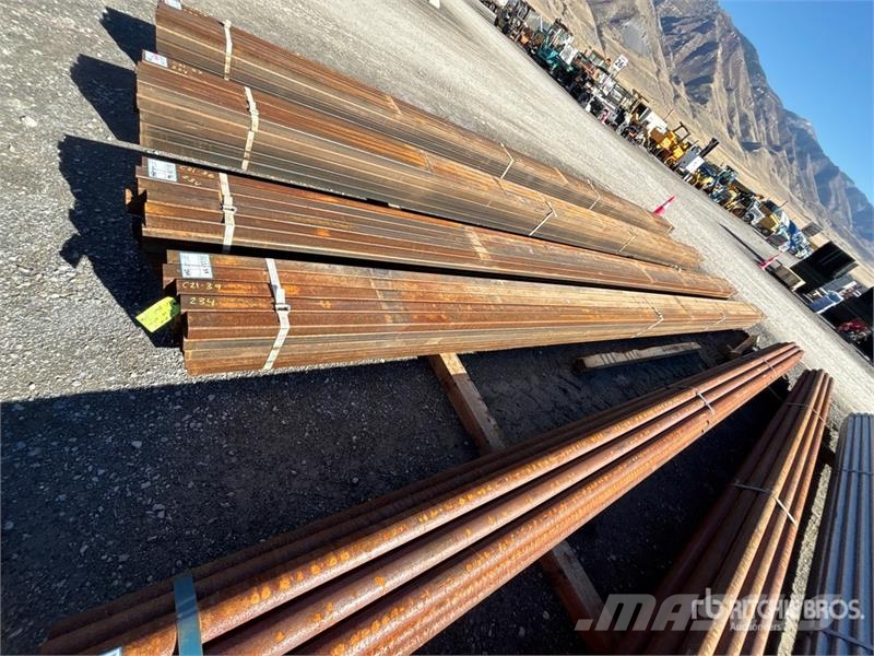  Quantity of (25) 2 1/4 sq 300 in Pipe Vintsid, telfrid ja materjaliliftid