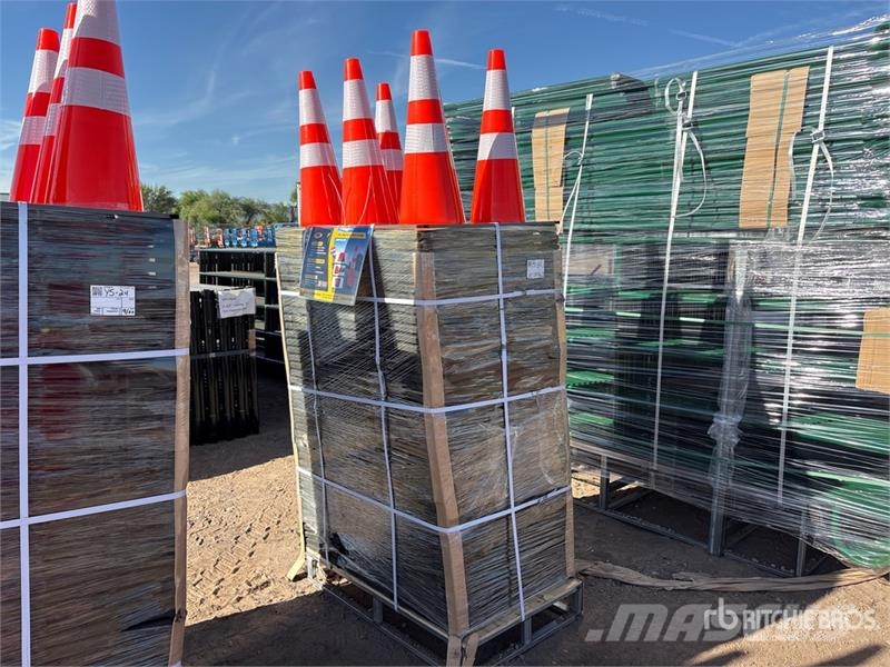  Quantity of (250)  EMC SC28L 28 in Traffic Cones ( Rørlæggere