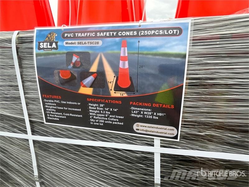 Quantity of (250) SELA TSC28 28 in Traffic Cones Csőfektető dózerek