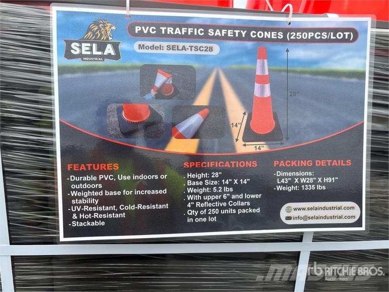  Quantity of (250)  SELA TSC28 28 in Traffic Cones  Csőfektető dózerek