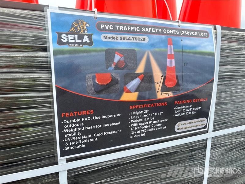 Quantity of (250) SELA TSC28 28 in Traffic Cones Cauruļvadu buldozeri