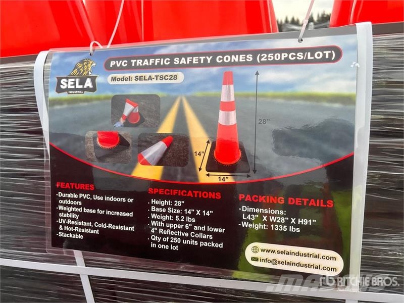 Quantity of (250) SELA TSC28 28 in Traffic Cones Csőfektető dózerek