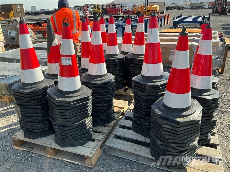 Quantity of (250) TSC 28 in Traffic Cones (Unused Rohrverlegeraupen