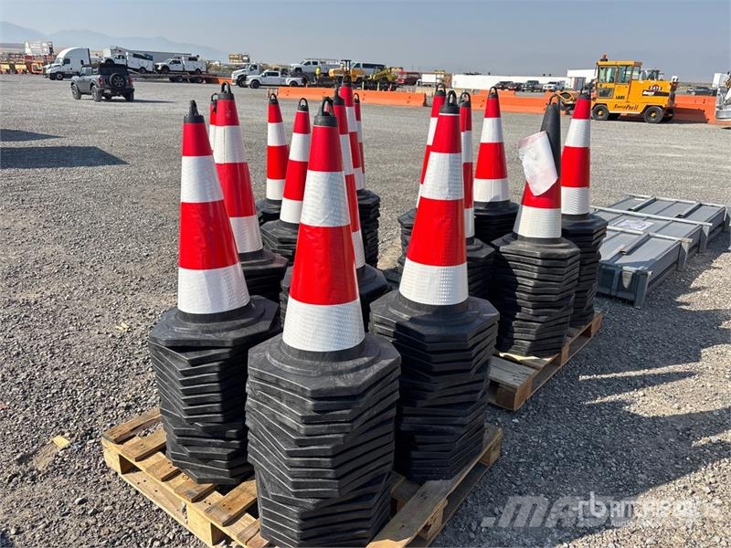 Quantity of (250) TSC 28 in Traffic Cones (Unused Rohrverlegeraupen