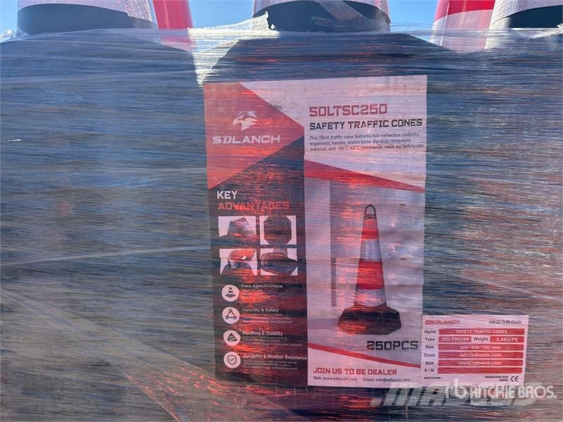 Quantity of (250) TSC Traffic Cones (Unused) Poseur de canalisation