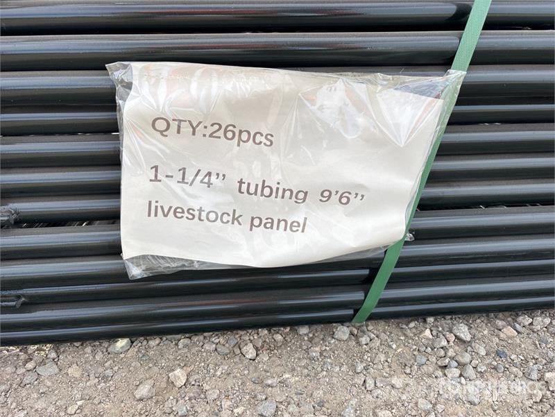  Quantity of (26) 9 ft 6 in Livestock Panel (Unused Livdyr annet utstyr