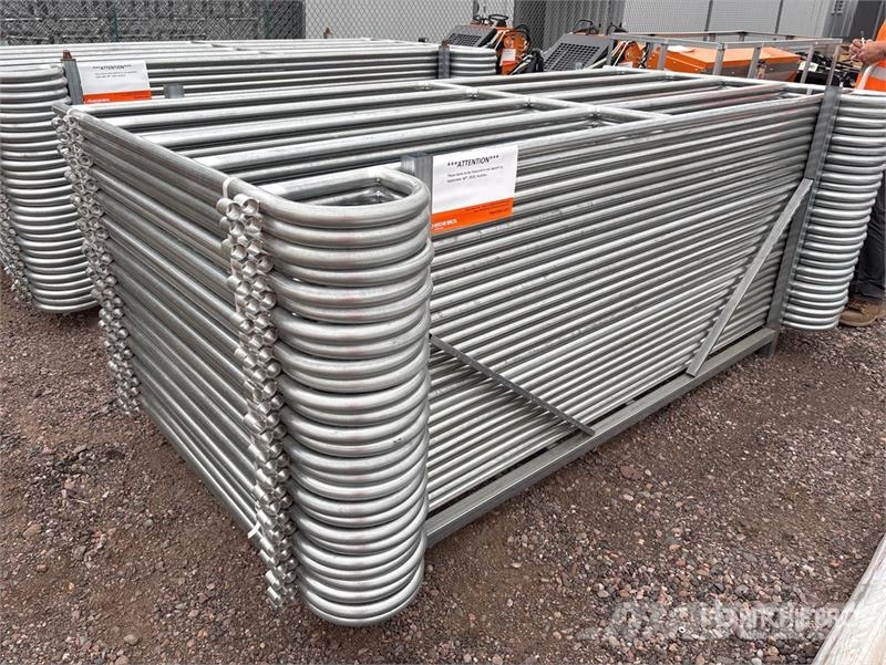  Quantity of (27)  GLCP1005 10 ft x 5 ft Livestock  ماكينات وملحقات مواش أخرى