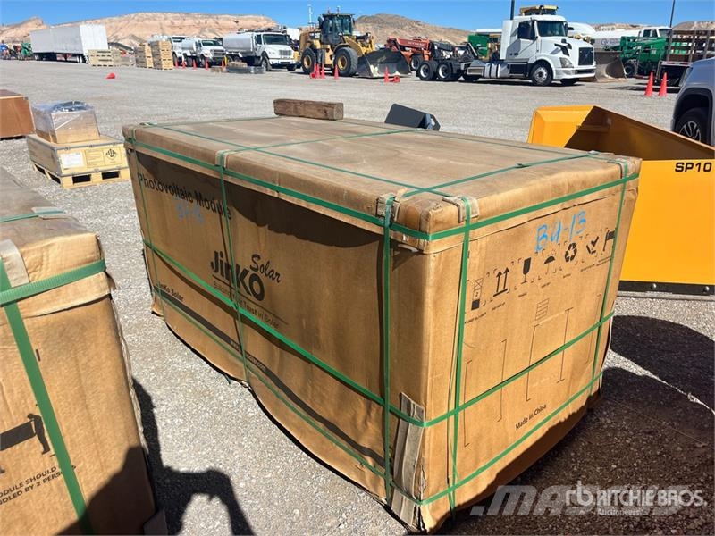  Quantity of (27) Jinko Solar 395 Watt Bifacial Sol Outros componentes