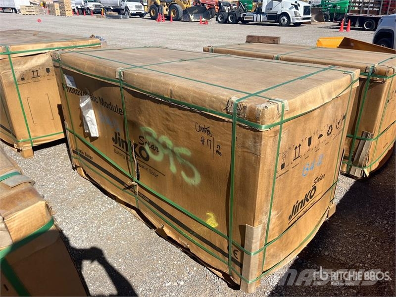  Quantity of (27) Jinko Solar 395 Watt Bifacial Sol Outros componentes