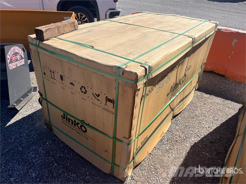  Quantity of (27) Jinko Solar 395 Watt Bifacial Sol Outros componentes