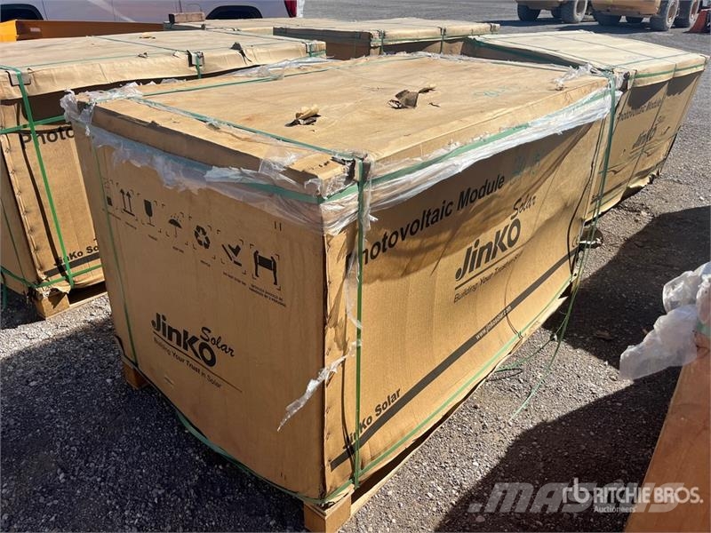  Quantity of (27) Jinko Solar 395 Watt Bifacial Sol Outros componentes