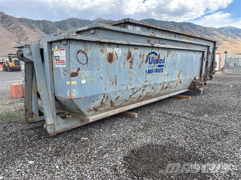  Quantity of (3) 20 ft 30 cyd Roll-Off Container Специални контейнери