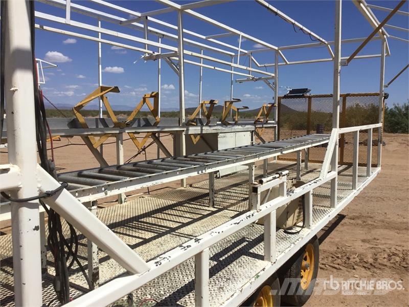 Quantity of (3) 30 ft Field Packing Trailers Žemės ūkis - Kita