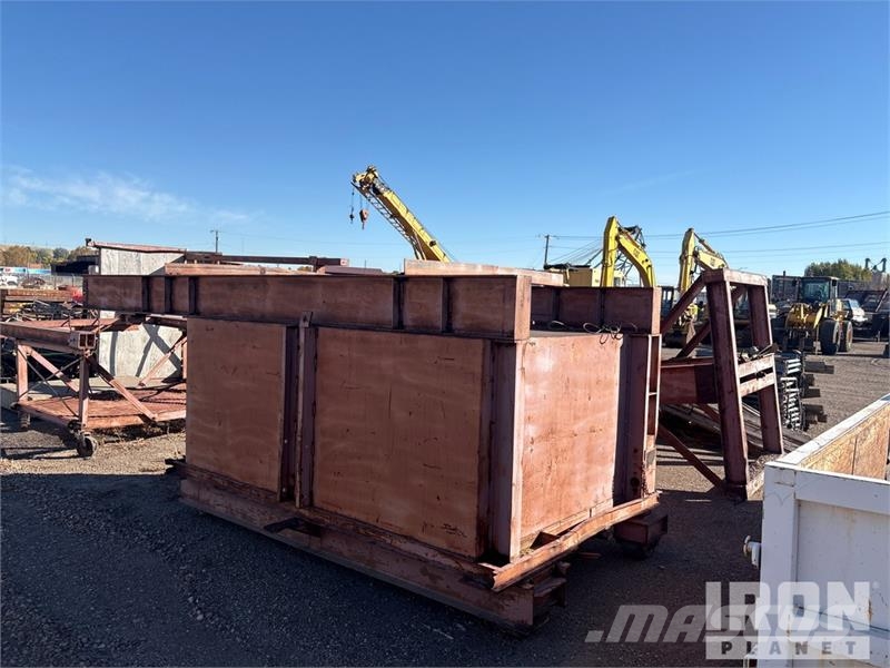 Quantity of (3) 40 ft Under Bridge Stripping Platf Sonstige Baumaschinen