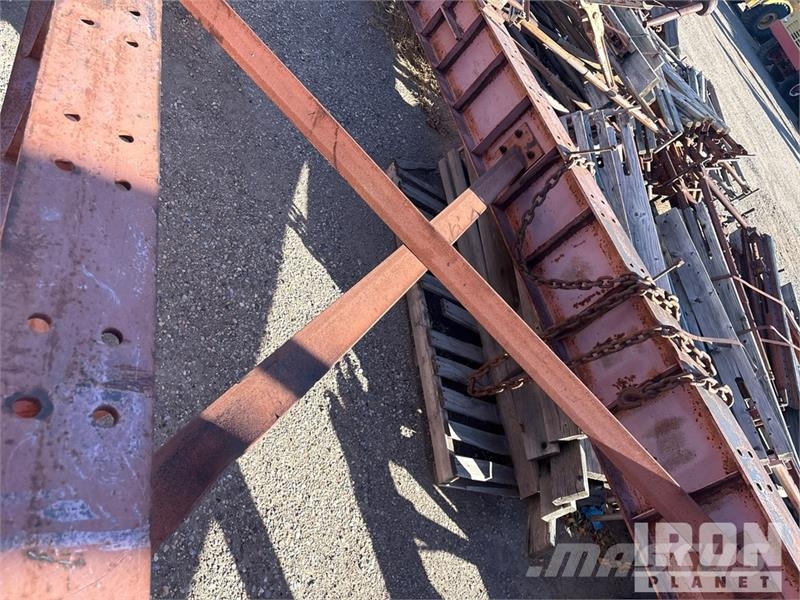 Quantity of (3) 40 ft Under Bridge Stripping Platf Sonstige Baumaschinen